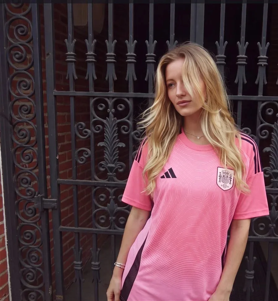 Espagne – Maillot Extérieur 25/26 – Bleu, Blanc, Rose