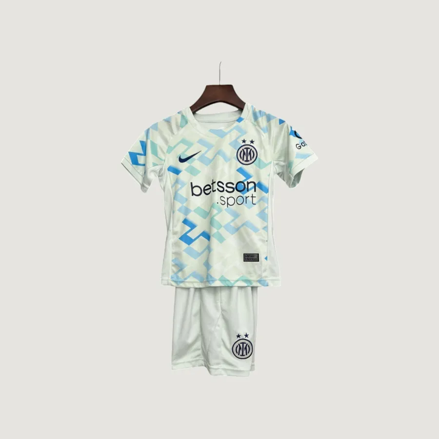 INTER MILAN – ENSEMBLE EXTÉRIEUR 25/26 ENFANT – BLANC & BLEU