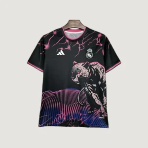 Real Madrid – Maillot Concept 25/26 – Noir & Rose