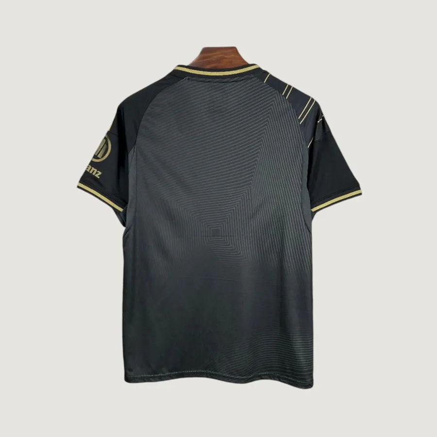 Bayern Munich – Maillot Concept 25/26 – Noir & Or