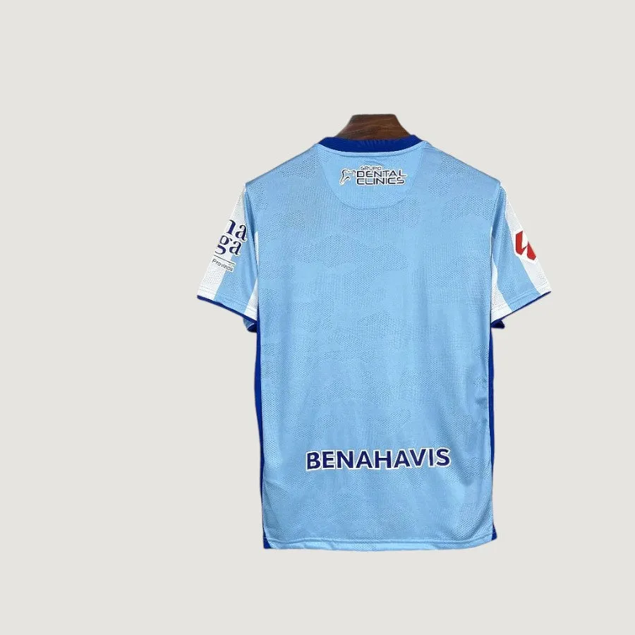 Málaga CF – Maillot Domicile 25/26 – Bleu Clair & Blanc